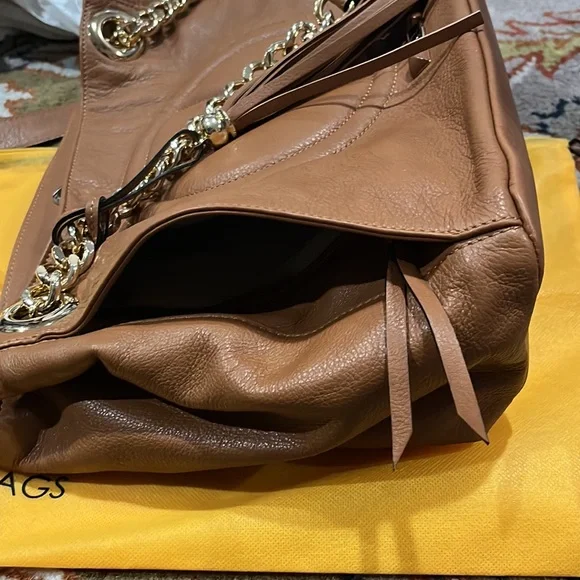NWT Authentic leather Mario valentino tote